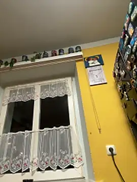 sexymelli18 online show from March 28, 2026, 7:37 pm