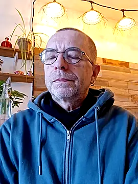 Xavspank2 online show from February 18, 2026, 10:01 am