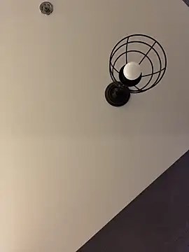 guccititi online show from December 14, 2025, 1:49 pm