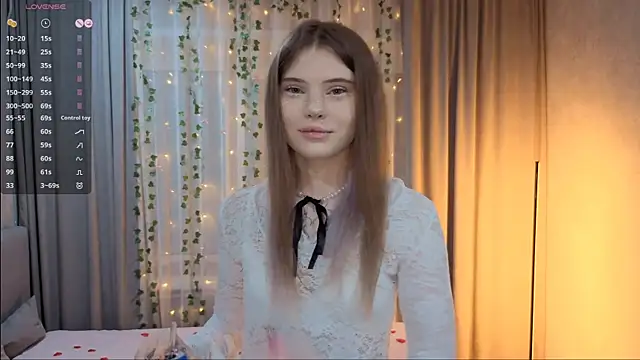 CarolinePepper online show from February 15, 2026, 1:32 pm