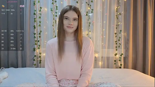 CarolinePepper online show from February 11, 2026, 2:17 pm