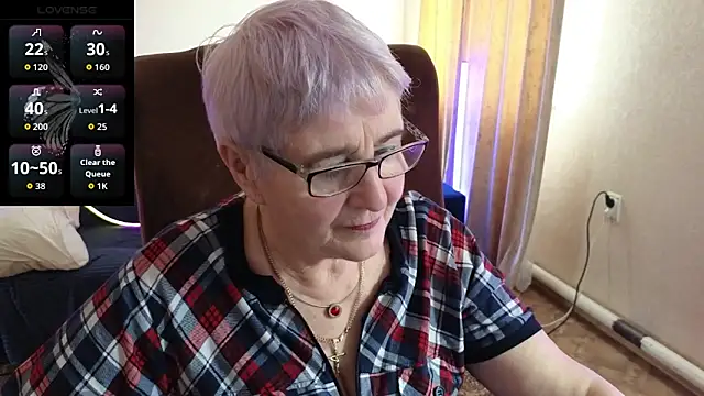 Sandra Snowflake online show from April 7, 2026, 12:29 pm