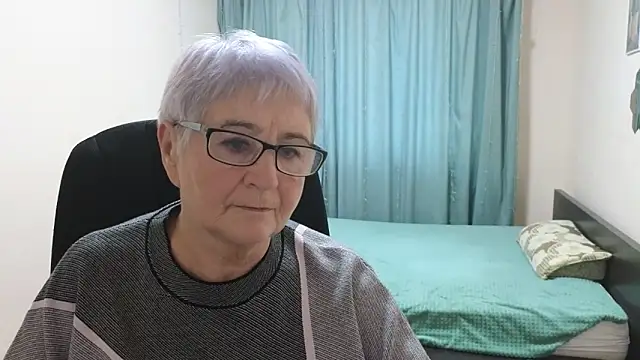 Sandra Snowflake online show from October 27, 2025, 12:06 pm