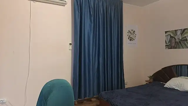 Sandra Snowflake online show from November 7, 2025, 3:55 am