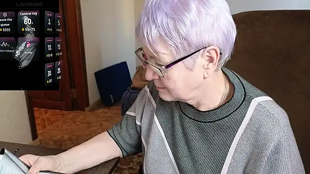 Sandra Snowflake online show from March 23, 2026, 4:01 am