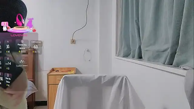 Lucy-xixi online show from February 26, 2026, 5:07 am