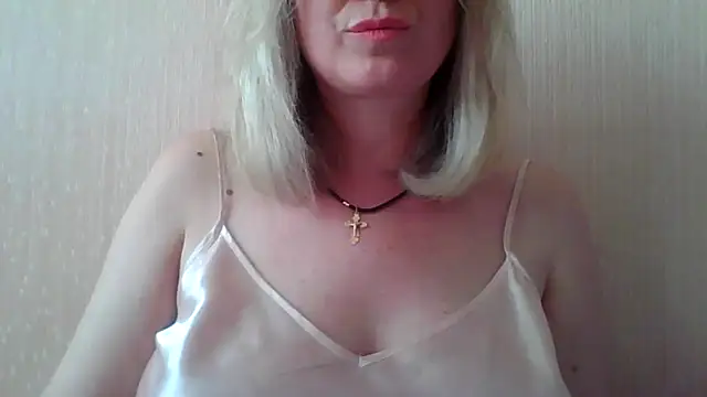 Snapshot of Mary888x chatting on June 13, 2026, 4:38 pm Mary888x online show from June 13, 2026, 4:38 pm
