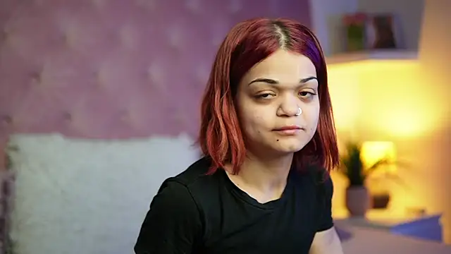 MaiaMini online show from April 13, 2026, 9:30 pm