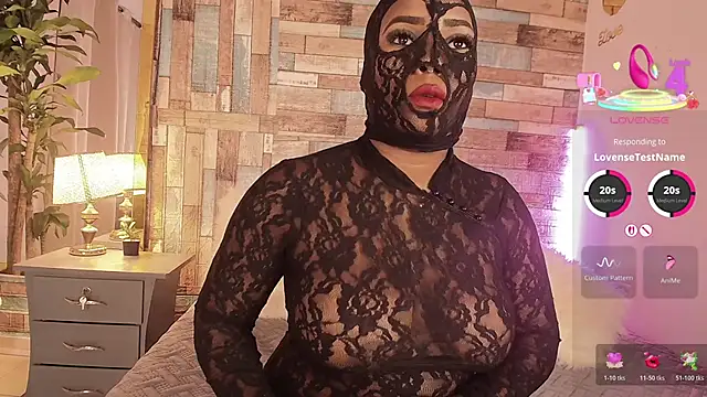 DashaSousaa online show from November 4, 2025, 1:04 pm