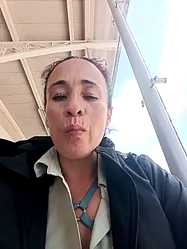 Coeur de luxure online show from March 22, 2026, 3:35 pm