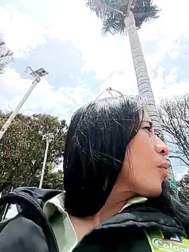 Coeur de luxure online show from September 12, 2025, 4:51 pm