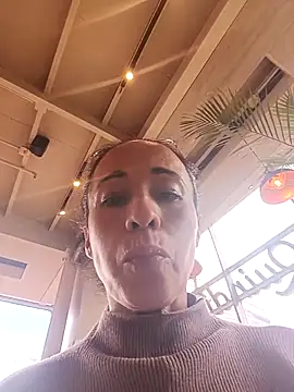 Coeur de luxure online show from September 23, 2025, 2:57 pm