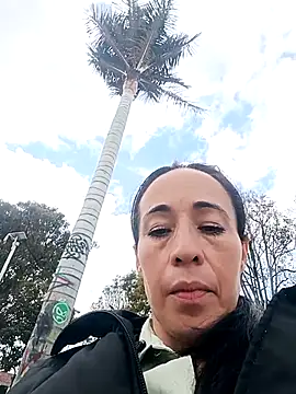 Coeur de luxure online show from October 9, 2025, 2:17 pm