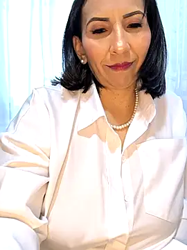 Mrsvictoriaaa online show from January 5, 2026, 8:34 pm