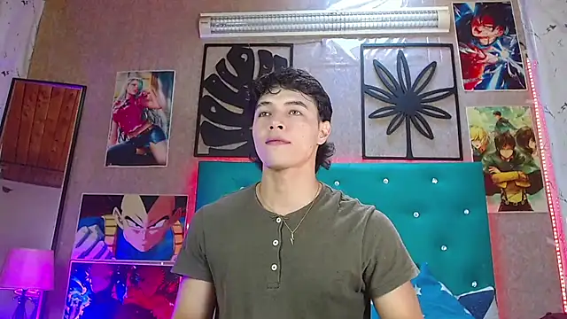 LiamAndrewzz online show from December 1, 2025, 4:52 pm