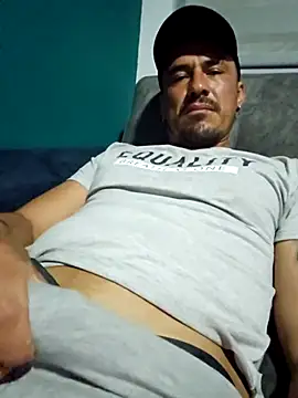 Iuver online show from January 17, 2026, 1:31 am