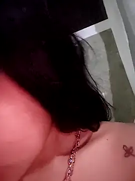 ElaRuil69 online show from November 11, 2025, 3:23 am