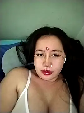 sweetie  annieee online show from October 29, 2025, 5:50 am