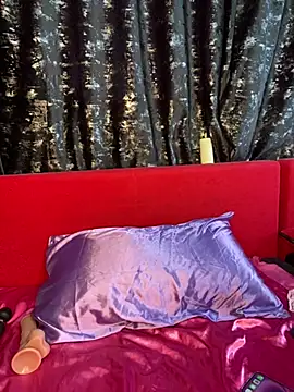 Siena Amaris online show from February 4, 2026, 8:31 am