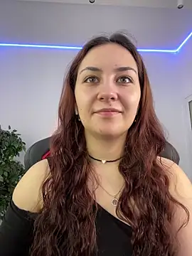 AshleySkott  online show from October 25, 2025, 8:35 am