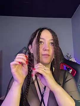 AshleySkott  online show from March 17, 2025, 7:46 am