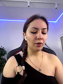 AshleySkott  online show from September 19, 2025, 8:07 am