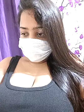 COZY ROZI online show from September 17, 2025, 5:37 pm