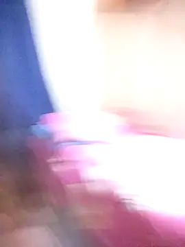 COZY ROZI online show from November 27, 2025, 4:40 pm