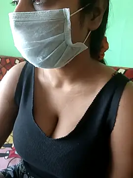 COZY ROZI online show from November 7, 2025, 6:07 am