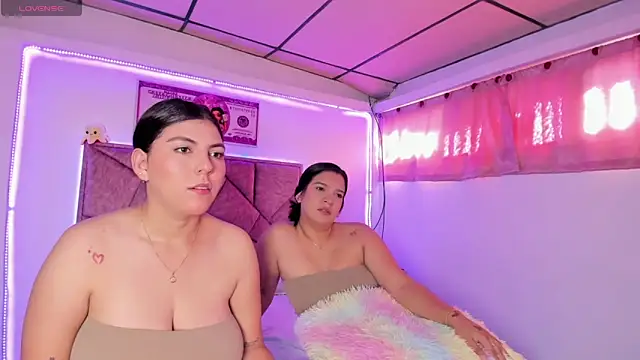 Snapshot of Cristal_Smith20 chatting on December 5, 2025, 12:48 pm Cristal Smith20 online show from December 5, 2025, 12:48 pm