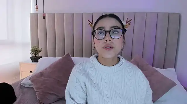 miss martiina online show from March 12, 2025, 9:56 pm