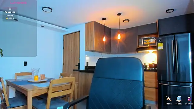 fitnolan online show from December 23, 2025, 1:49 am