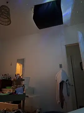 Rosiee69  online show from March 7, 2025, 12:01 pm