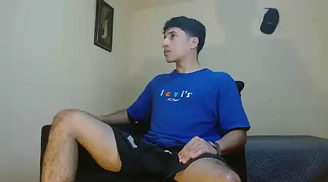 AngelHil online show from March 15, 2025, 2:24 am