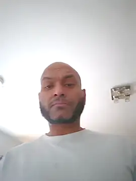 Mrnutella online show from March 7, 2025, 8:33 pm