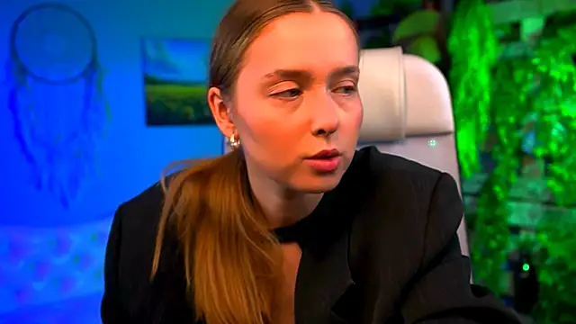 JenniferGraces online show from February 22, 2026, 7:15 pm