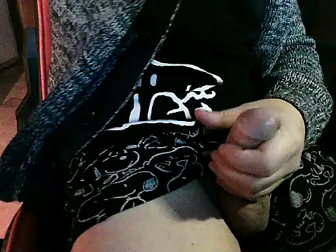 LattenLarsi online show from November 4, 2025, 10:02 pm