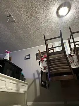 HTXBELLE online show from December 15, 2025, 7:58 am