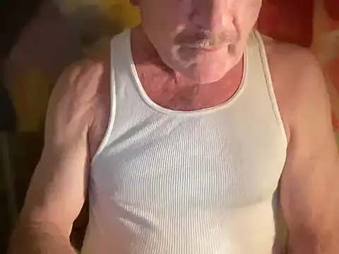 Snapshot of DominantDong chatting on February 4, 2026, 11:16 am DominantDong online show from February 4, 2026, 11:16 am