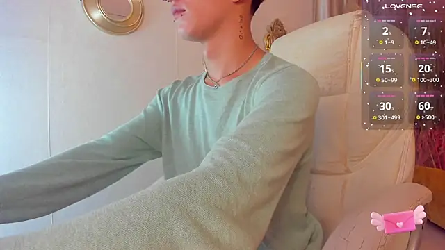 iiangel  online show from September 13, 2025, 3:28 am