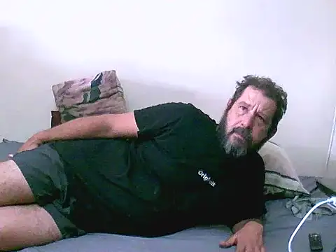 redsparrowXxXx online show from October 18, 2025, 5:31 am