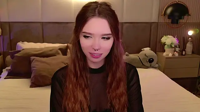 Sierra Fane online show from March 18, 2025, 11:42 pm