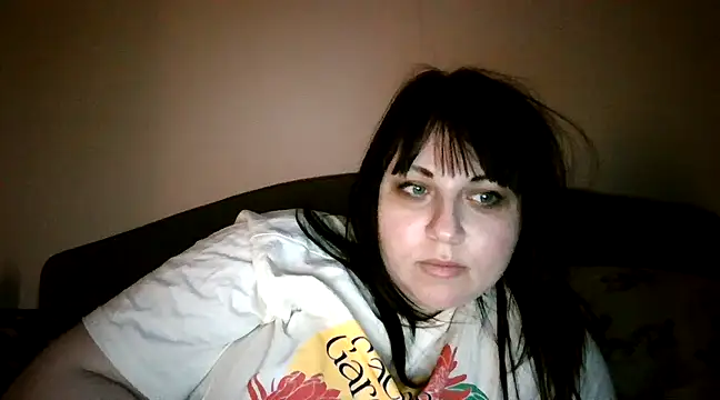 Snapshot of KamillaLaLove chatting on February 21, 2025, 4:59 pm KamillaLaLove online show from February 21, 2025, 4:59 pm