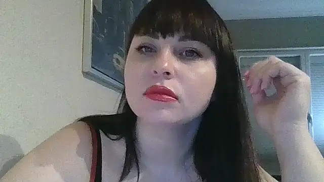 Snapshot of KamillaLaLove chatting on October 7, 2025, 7:48 pm KamillaLaLove online show from October 7, 2025, 7:48 pm