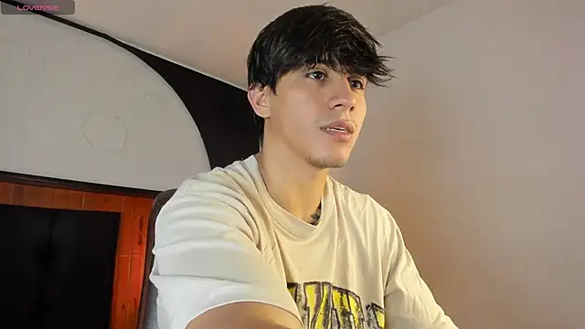 Allex Cano online show from March 1, 2026, 8:31 pm