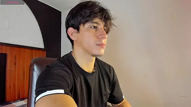 Allex Cano online show from March 2, 2026, 8:38 pm