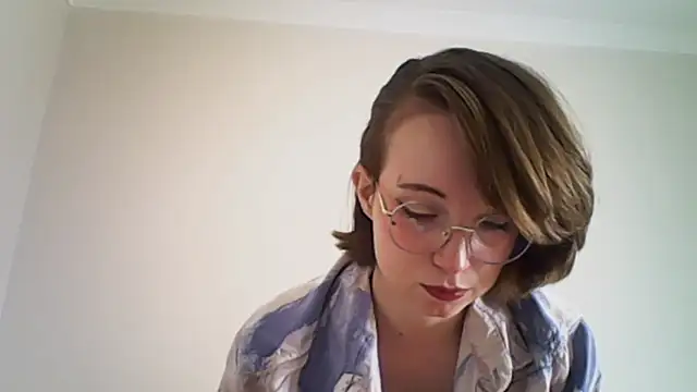 Snapshot of Elise_Nyx chatting on November 5, 2025, 11:57 am Elise Nyx online show from November 5, 2025, 11:57 am