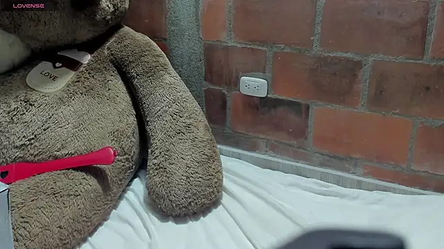 brii69 online show from March 6, 2025, 2:30 am