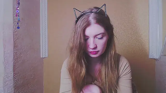 faiirylight online show from March 19, 2025, 9:17 am