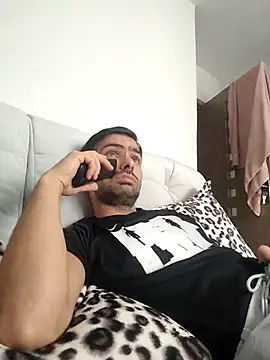 andreiiiii2025 online show from December 1, 2025, 11:55 am